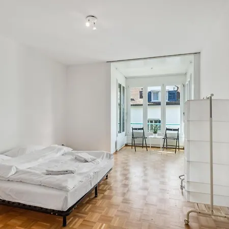 Spacious Hoting Zürich