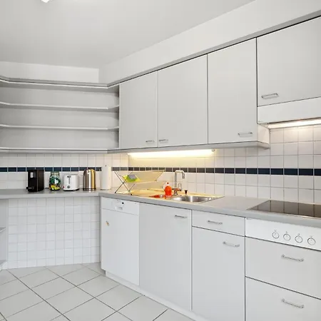 Spacious Hoting Apartman