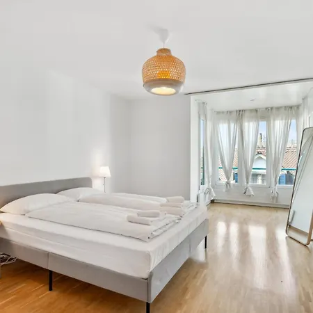 Spacious Hoting Apartman