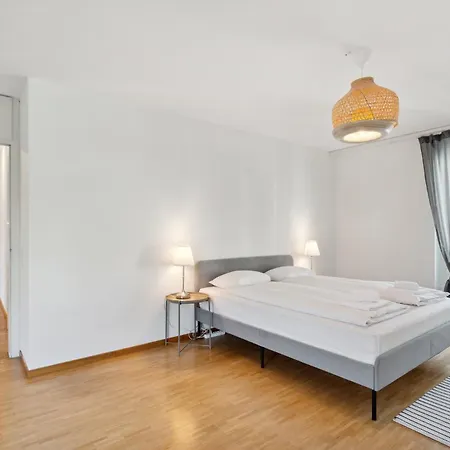 Spacious Hoting Zürich