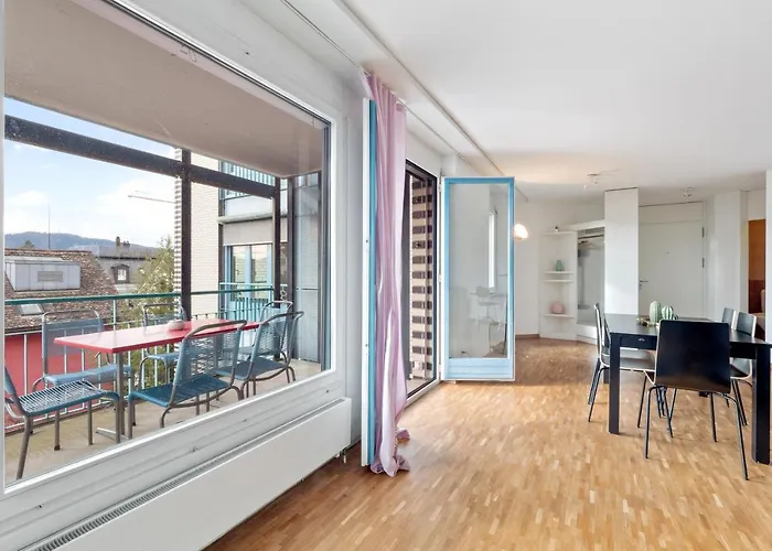 Spacious Hoting Апартаменти Цюрих