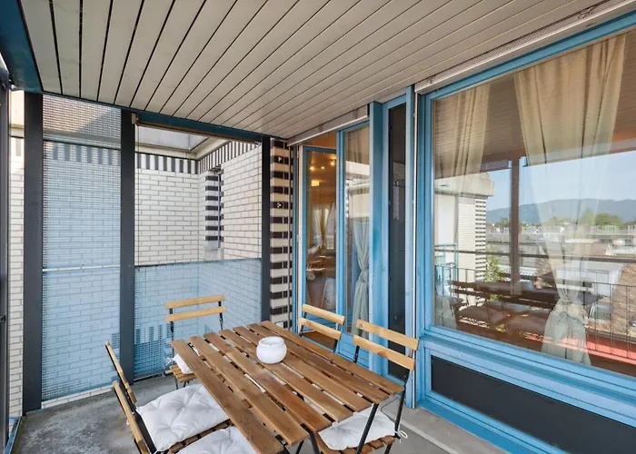 Апартаменти Spacious Hoting *