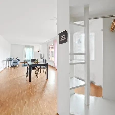 Apartment Spacious Hoting Zurich