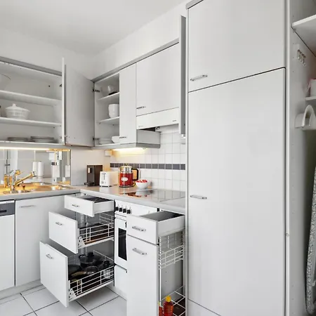 Spacious Hoting Zurich