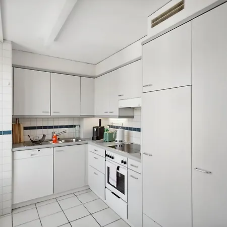 דירה Spacious Hoting ציריך