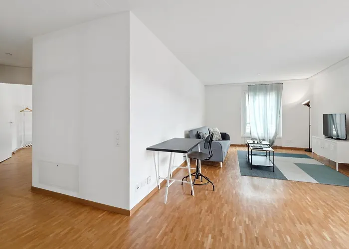 Spacious Hoting Zürich