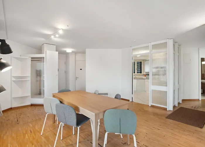 דירה Spacious Hoting