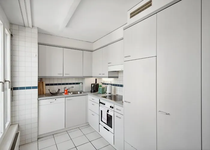 דירה Spacious Hoting ציריך